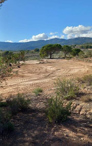 e394b4f7-69a7-4d78-91eb-b82abe59db96