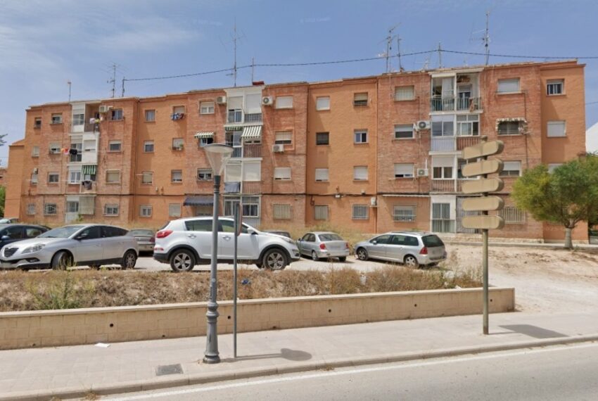 c6b7e566-e959-4fde-be5b-ffc5d2f94bce