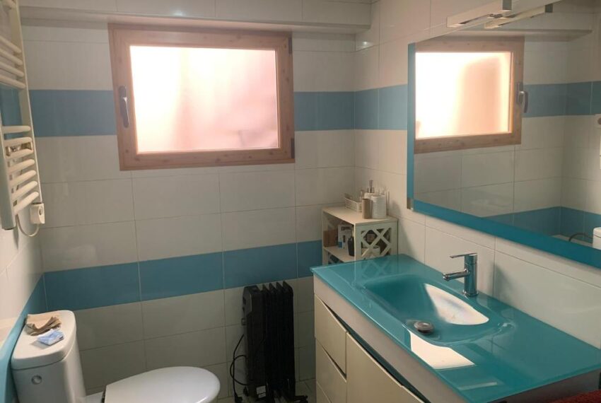 ff4e0440-4f3b-4da3-b331-c8ec5e441c39