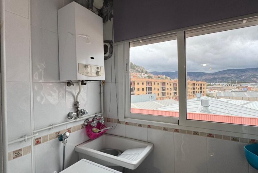 aa340b1f-c76f-4a67-8be8-f4f3ff882e6f