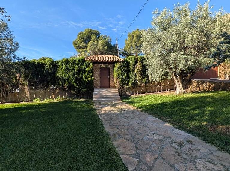 f5fab478-96f2-45a1-9a96-15c09d6edce7