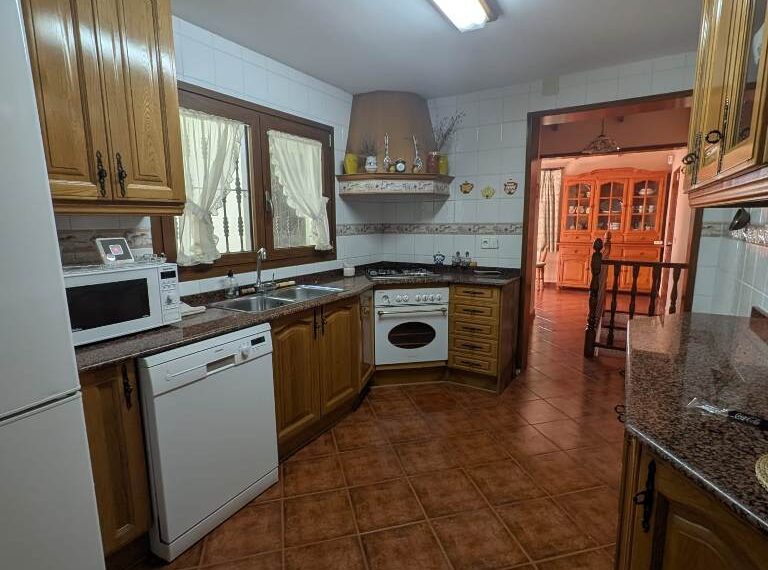 f9c9ad67-f700-4d14-b9f8-6638ff28de6d