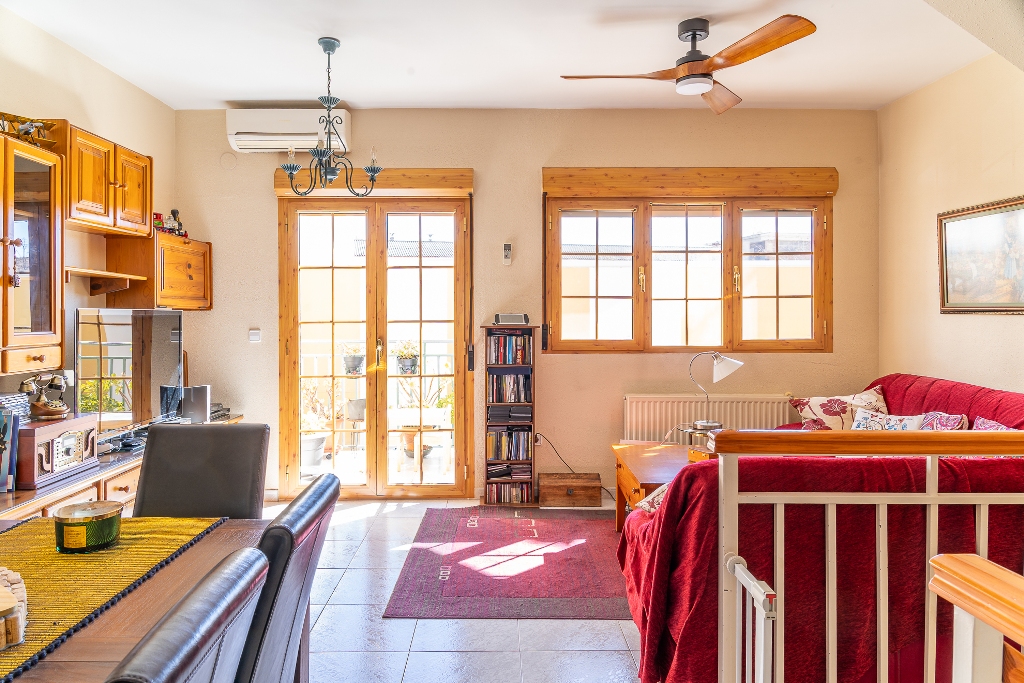 Casa en zona tranquila de la población